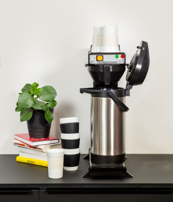 Moccamaster Thermoking 3000 přikapávač na barovém pultíku