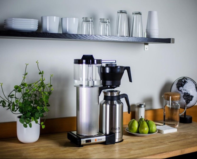 Moccamaster Technivorm CDT Grand v kancelářské kuchyňce